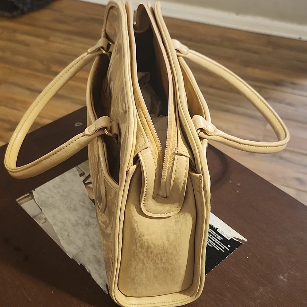 Liz Claiborne Elegant Floral Beige Handbag